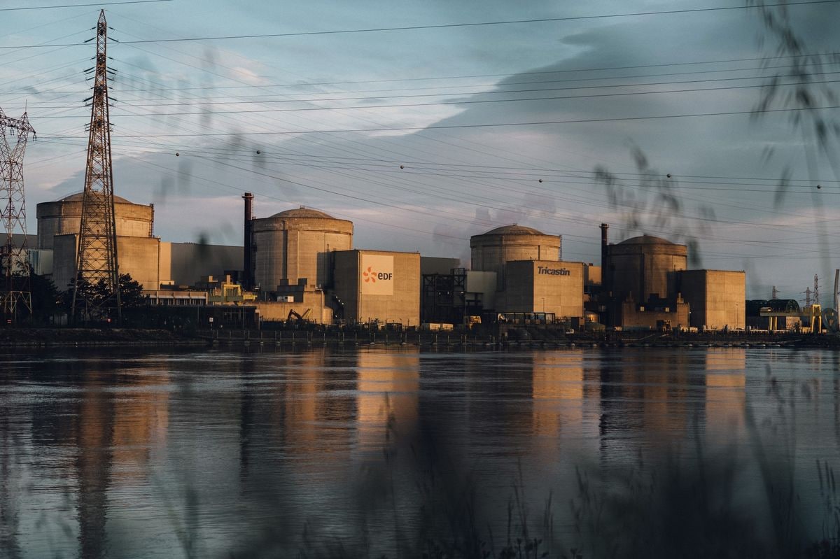 🌊 EDF тимчасово обмежить виробництво атомної енергії через високі температури річок 
