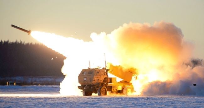 Заместитель министра обороны США Колин Каль заявил, что Пентагон пока не будет отправлять Украине новые РСЗО HIMARS