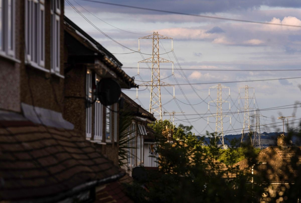 🇬🇧 Взимку Велика Британія планує організовано відключати електроенергію для промисловості й домогосподарств, якщо холодна погода збігатиметься з нестачею газу, – Bloomberg