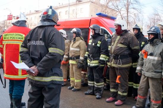 Первый замглавы МЧС РФ Александр Чуприян заявил, что спасателям не хватает электронных блоков, двигателей и средств защиты