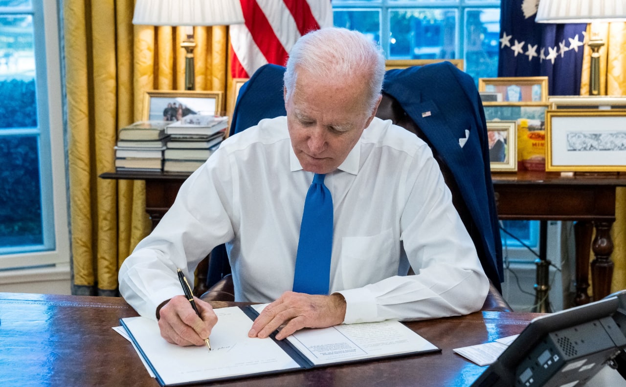 Президент США Джо Байден подписал выделение Украине очередного пакета военной помощи на $775 млн, – Белый дом