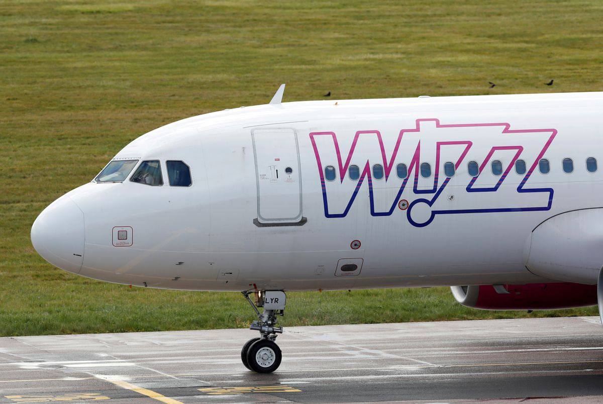 Лоукостер Wizz Air приостанавливает возобновление
