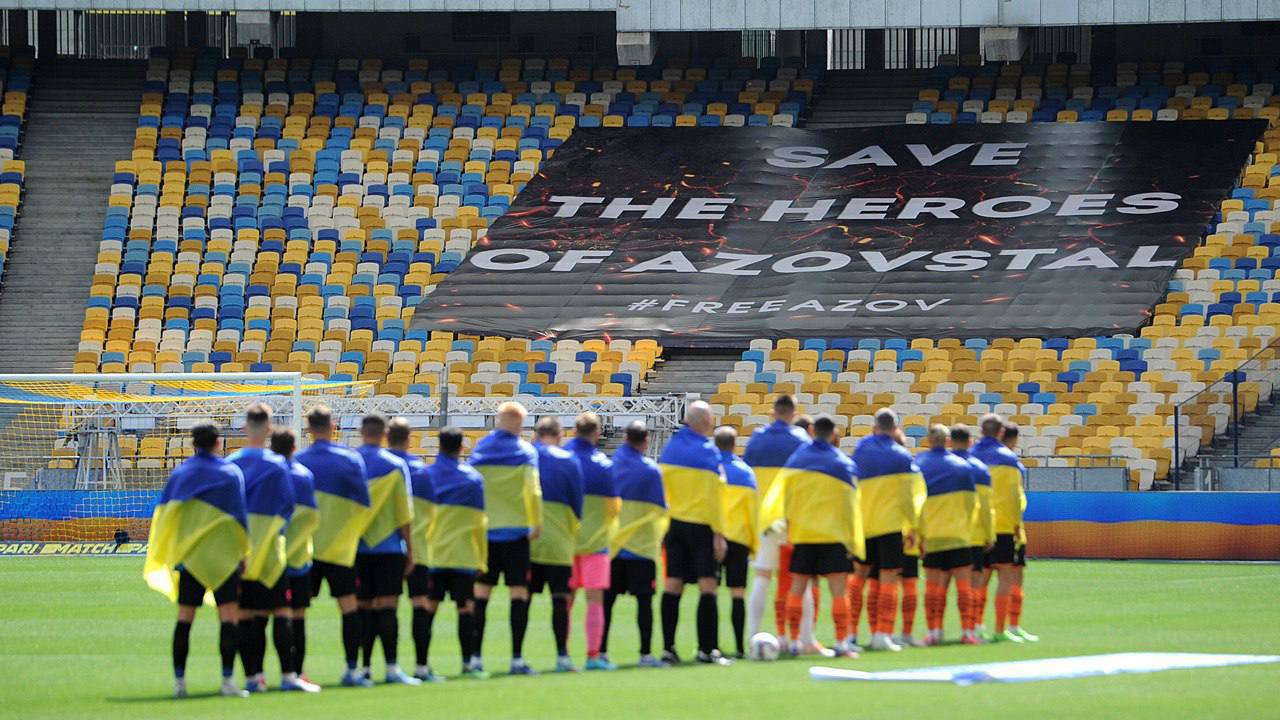 Save the heroes of Azovstal — Так стартовал новый футбольный сезон в Украине