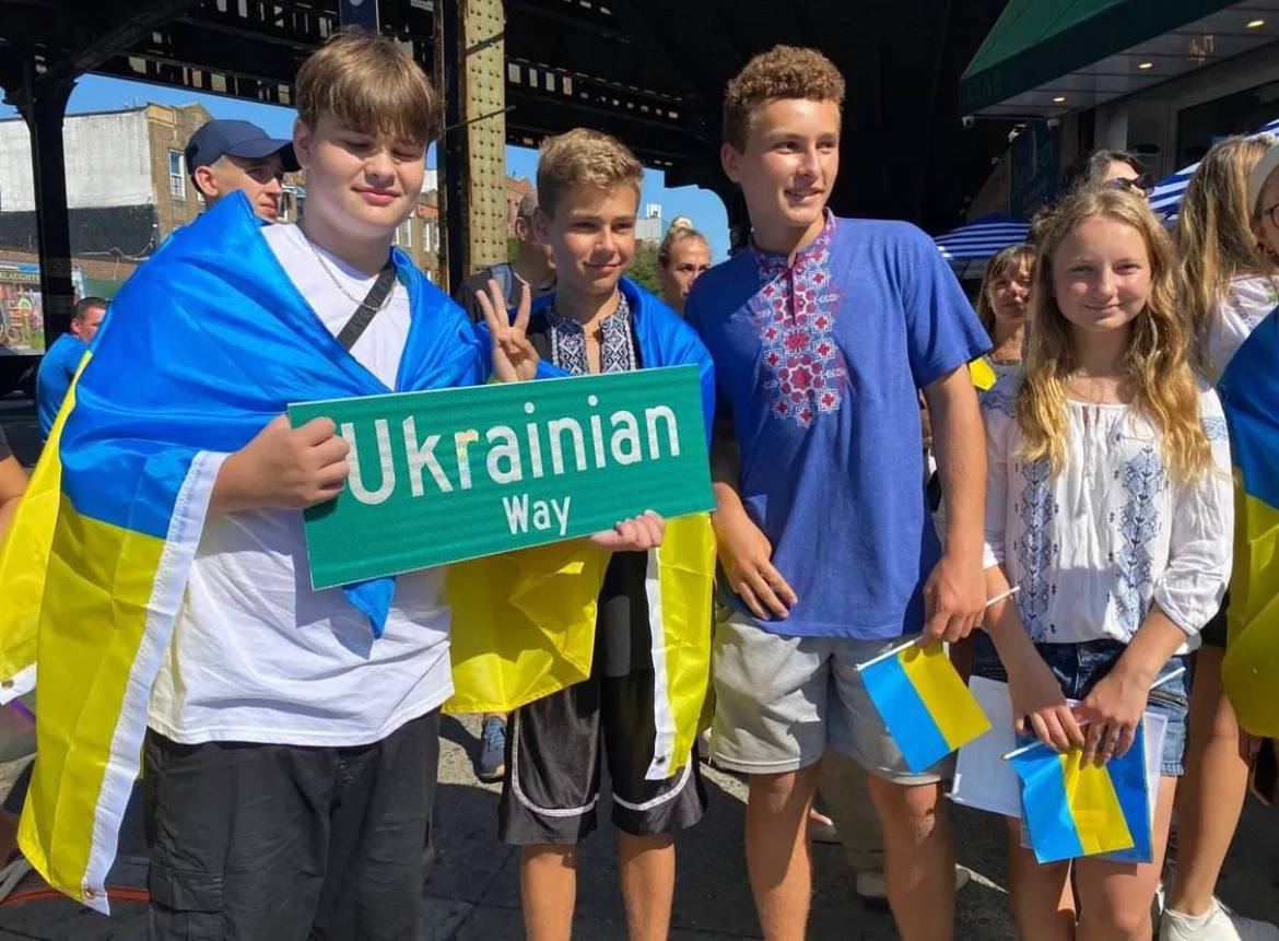 В русскоязычном районе Нью-Йорка перекрёсток назвали Ukrainian Way 