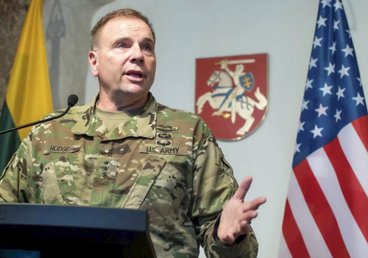Украина может отбросить оккупантов на позиции до 24 февраля к концу этого года, уверяет экс-командующий силами США в Европе Бен Ходжес