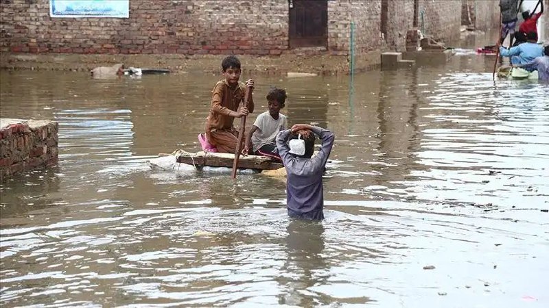 Ливни в Пакистане привели к наводнению катастрофических масштабов