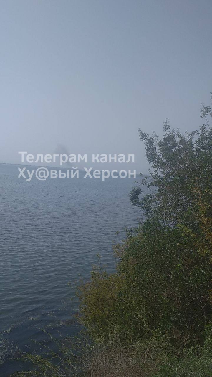В районе Каховской ГЭС слышны взрывы