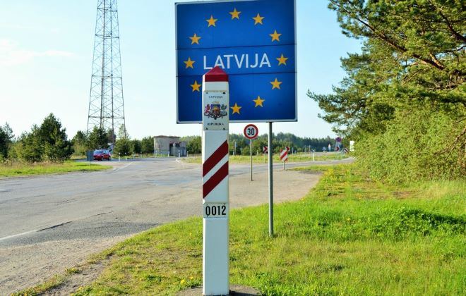 Латвия усилит проверки белорусов и россиян при выдаче виз и видов на жительство