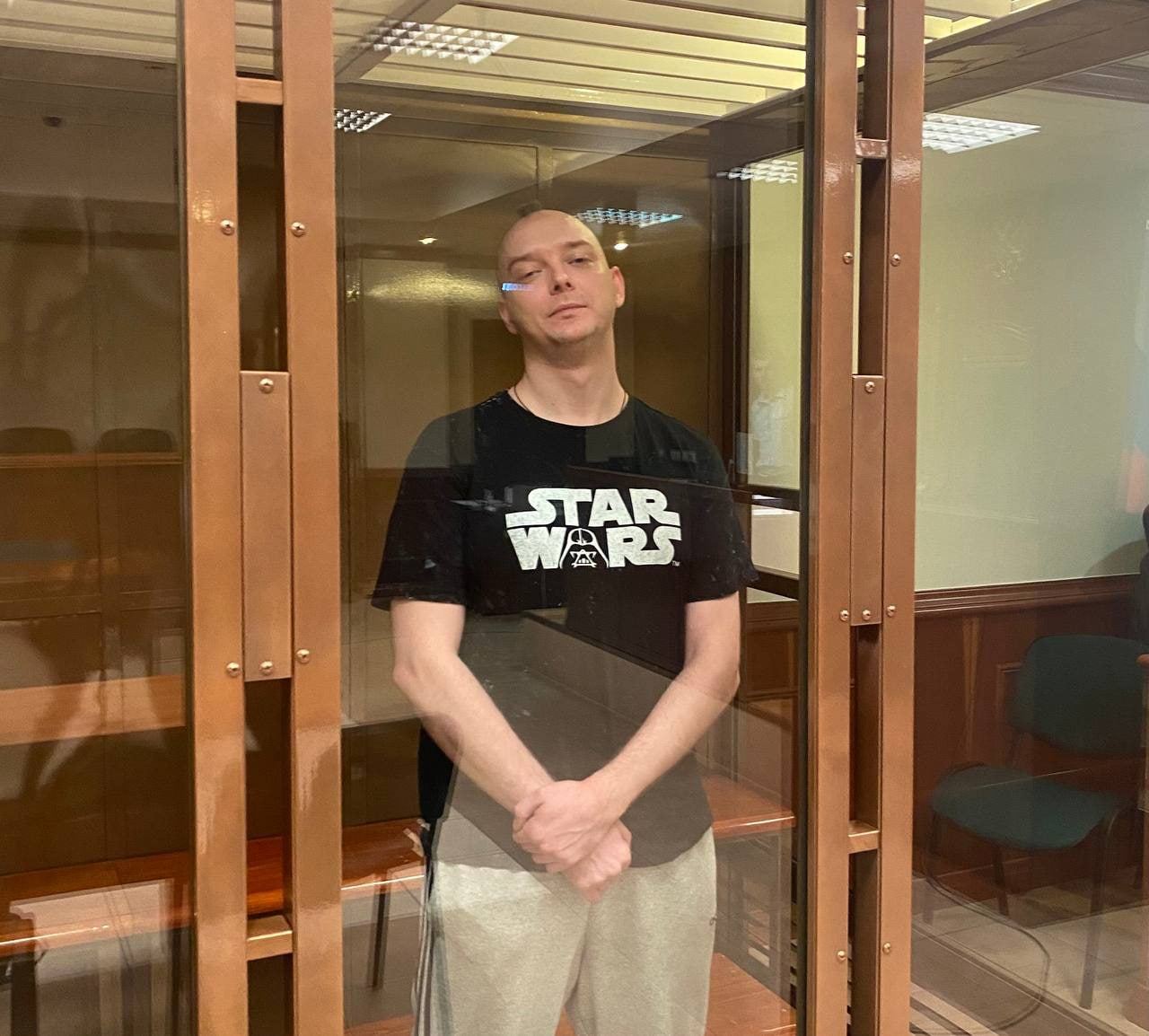 Обвинение попросило приговорить обвиняемого в «госизмене» журналиста Ивана Сафронова к 24 годам лишения свободы
