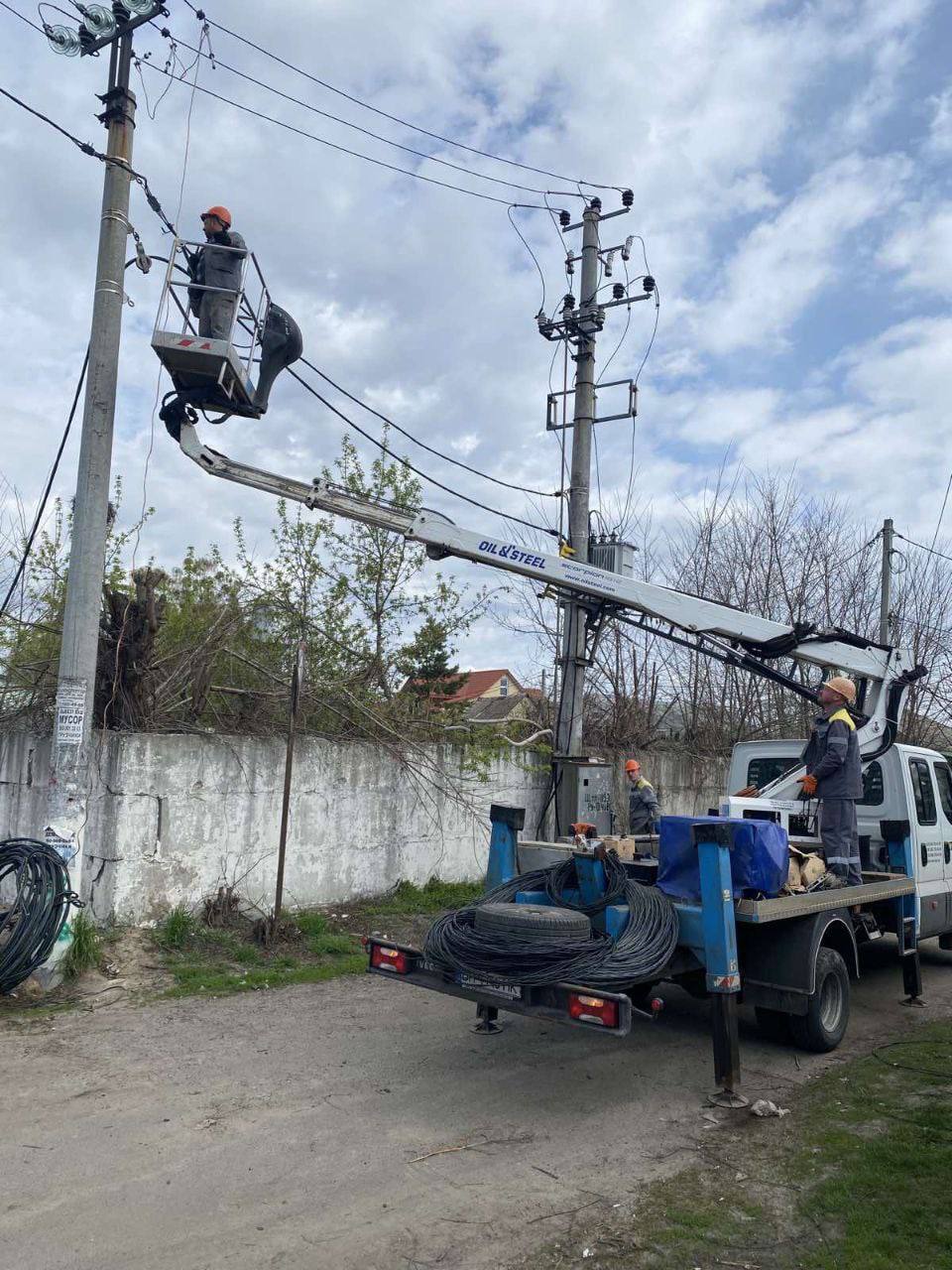 Благодаря успешным действиям ВСУ, энергетики ДТЭК Ахметова вернули свет для 4 тыс