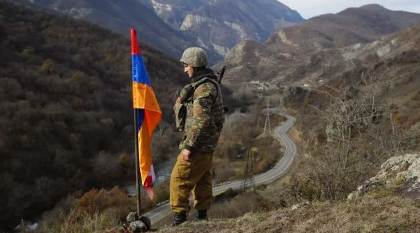 В Армению направляется миссия ОДКБ во главе с генсеком Станиславом Засем