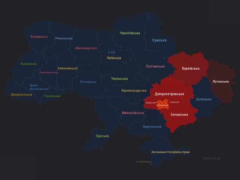 Сообщают о сильных взрывах в Никополе и в Харьковской области