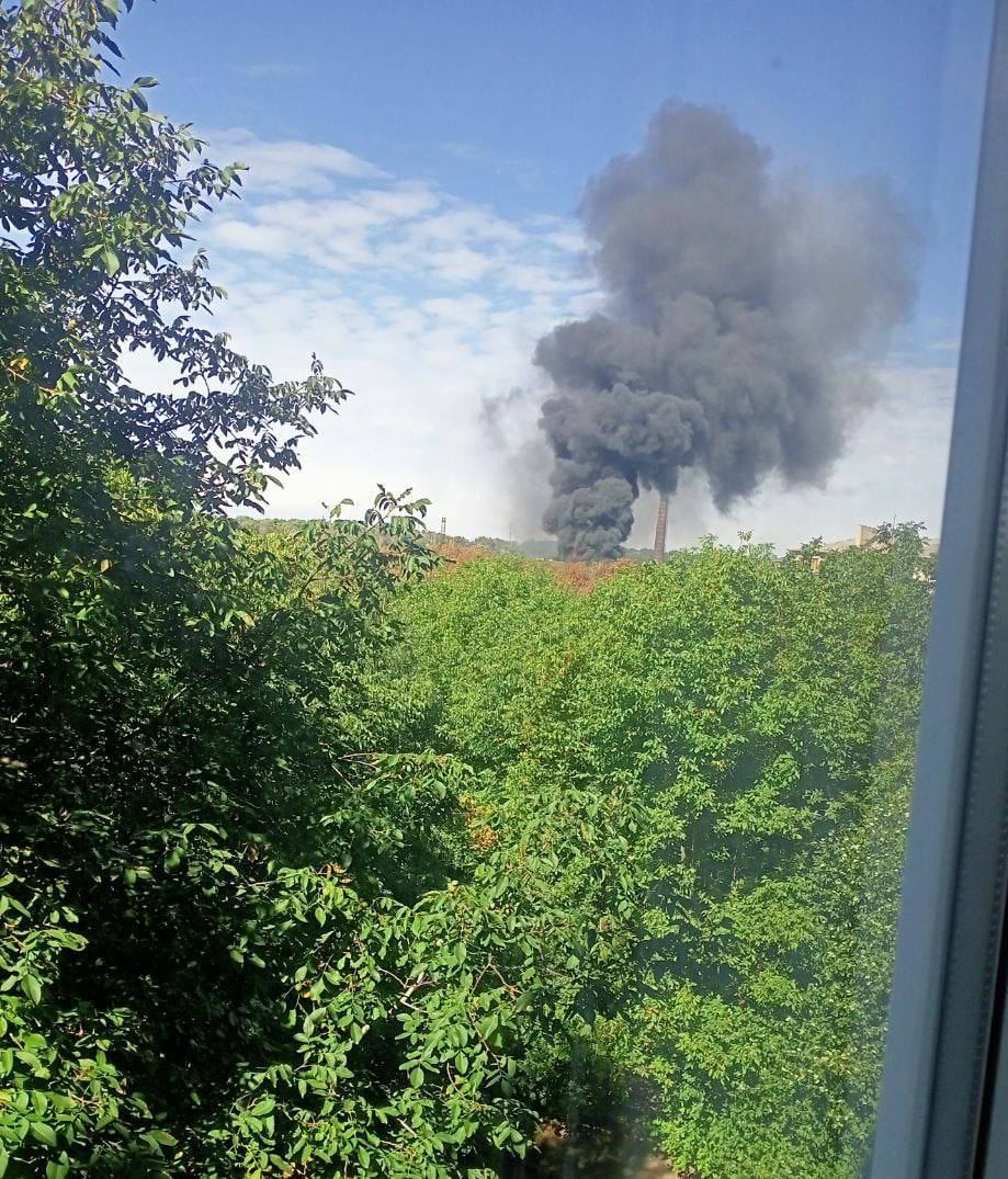 Во временно оккупированном Донецке что-то горит