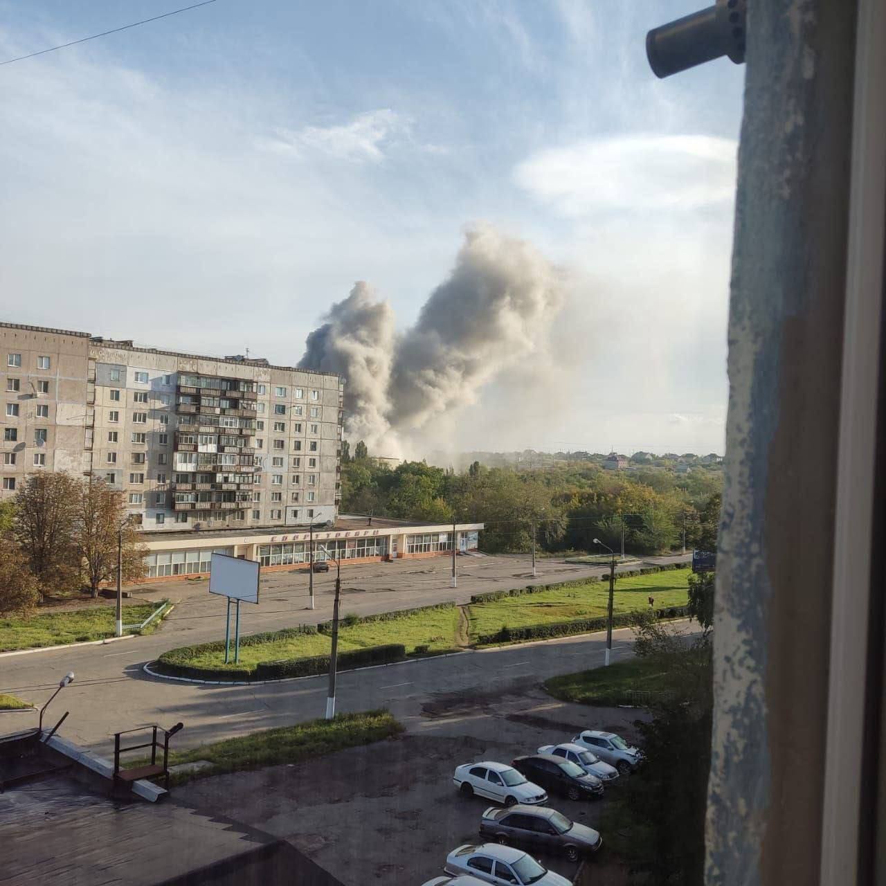 Утром по базе российских оккупантов во временно оккупированном Алчевске нанесли удар