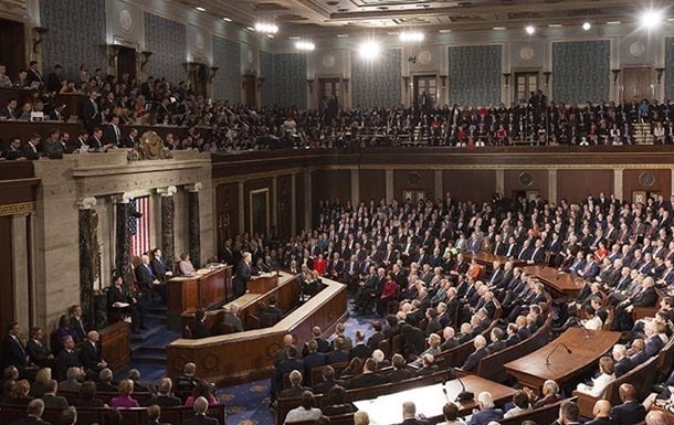 Сенат США одобрил законопроект о продолжении финансирования правительства, включающий $12,4 млрд дополнительной помощи Украине