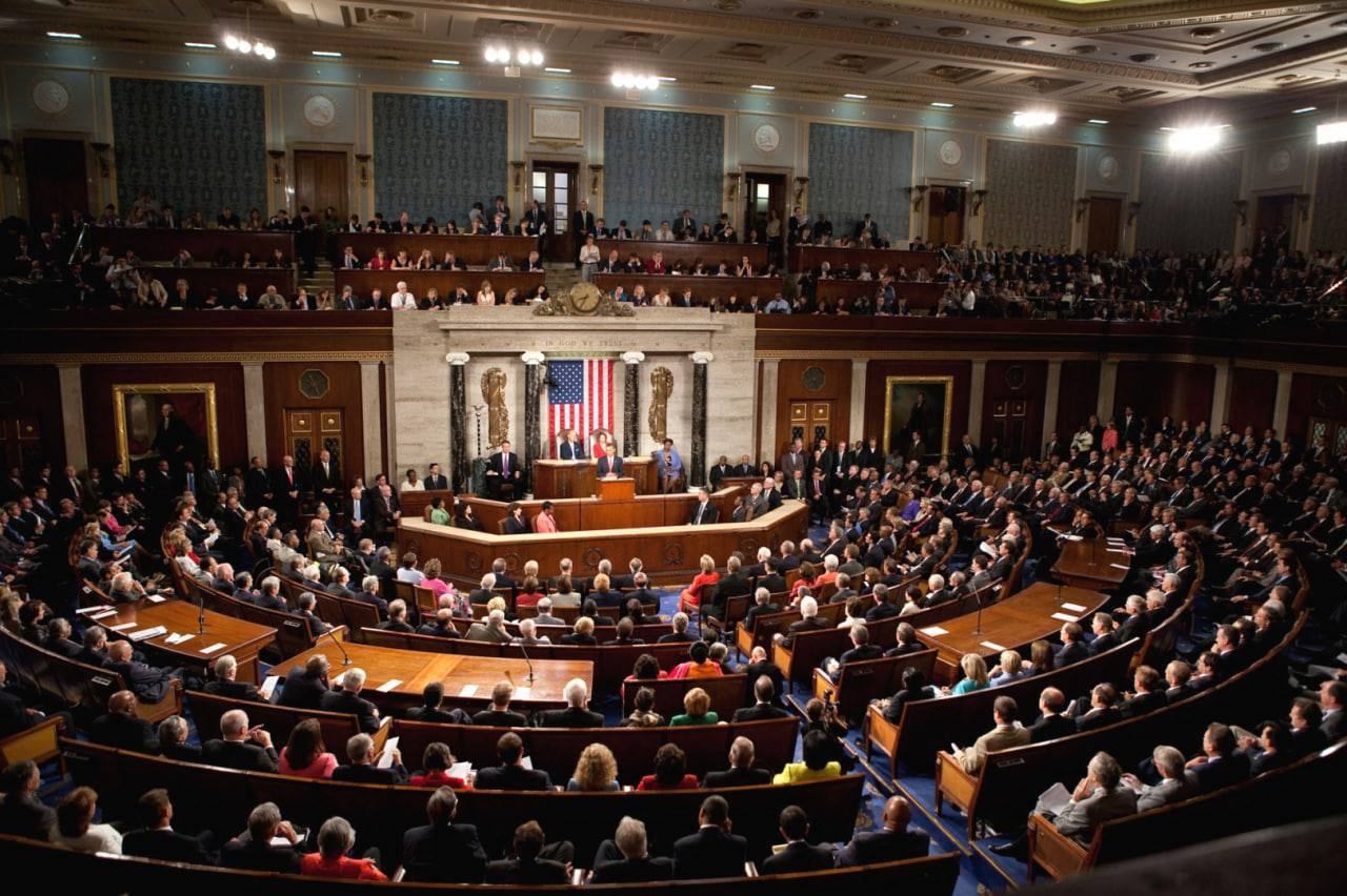 Сенат США одобрил законопроект о дополнительной помощи Украине на 12,4 млрд долларов