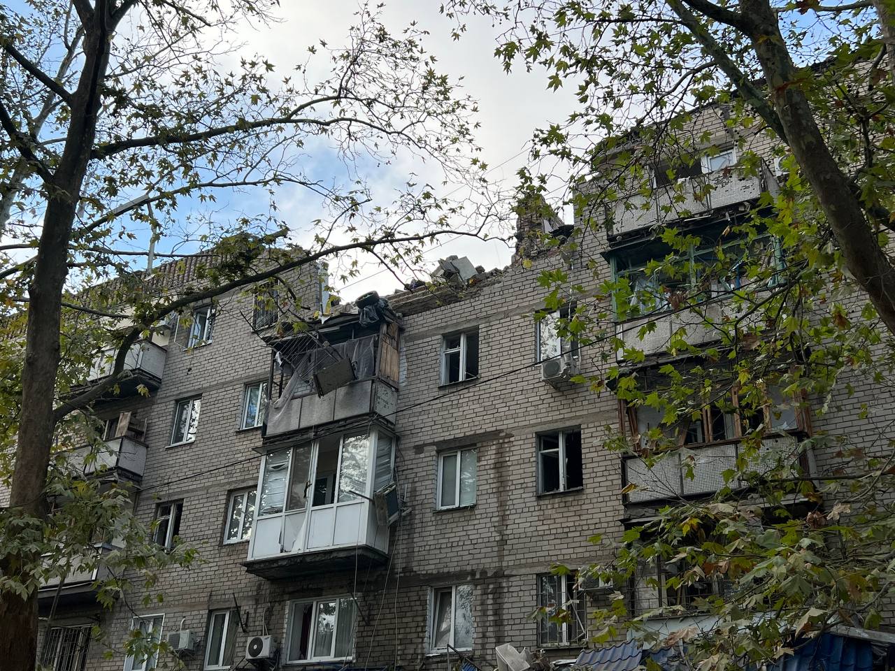 Последствия попадания ракеты С-300 в жилой дом в Николаеве