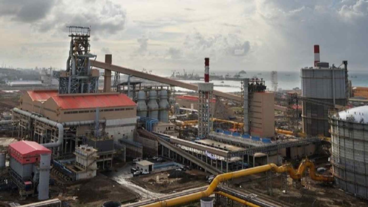 🍃 Південнокорейський виробник сталі POSCO Holdings  інвестує 14 млрд доларів у технології, спрямовані на зменшення викидів вуглецю