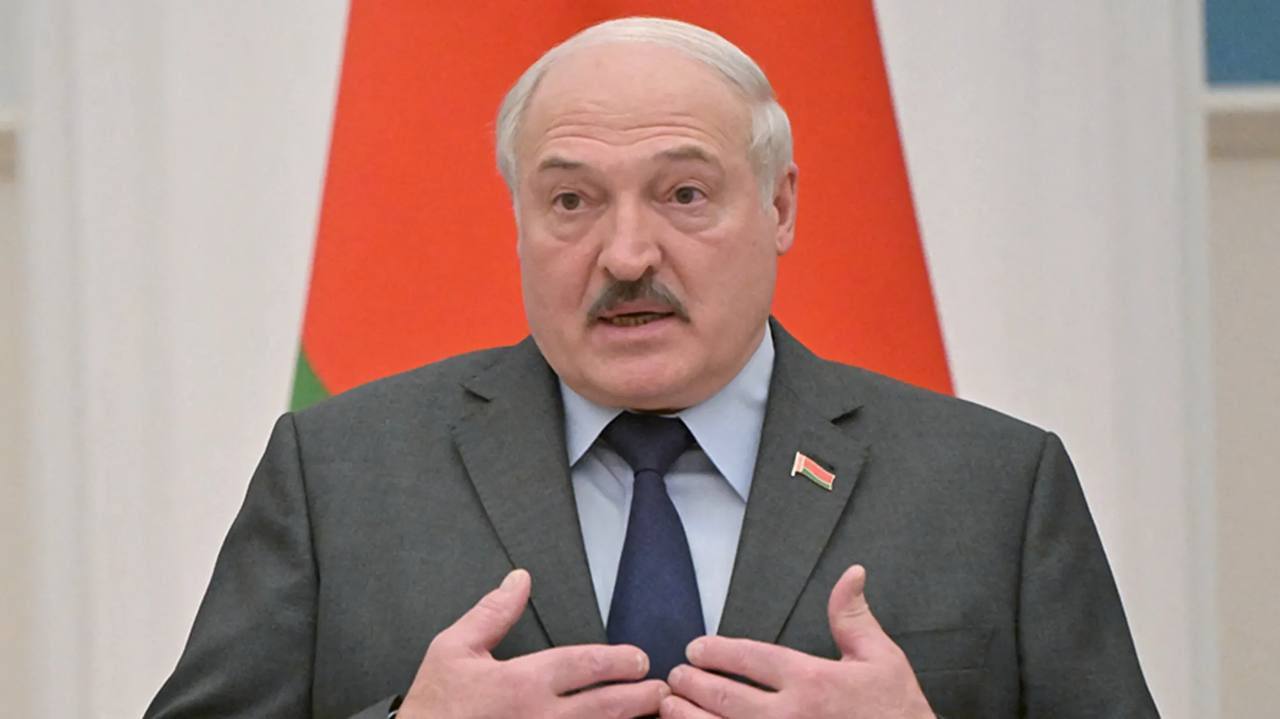 ❗️Беларусь принимает участие в "спецоперации" РФ в Украине, но своих военных не посылает, — Лукашенко 🤡