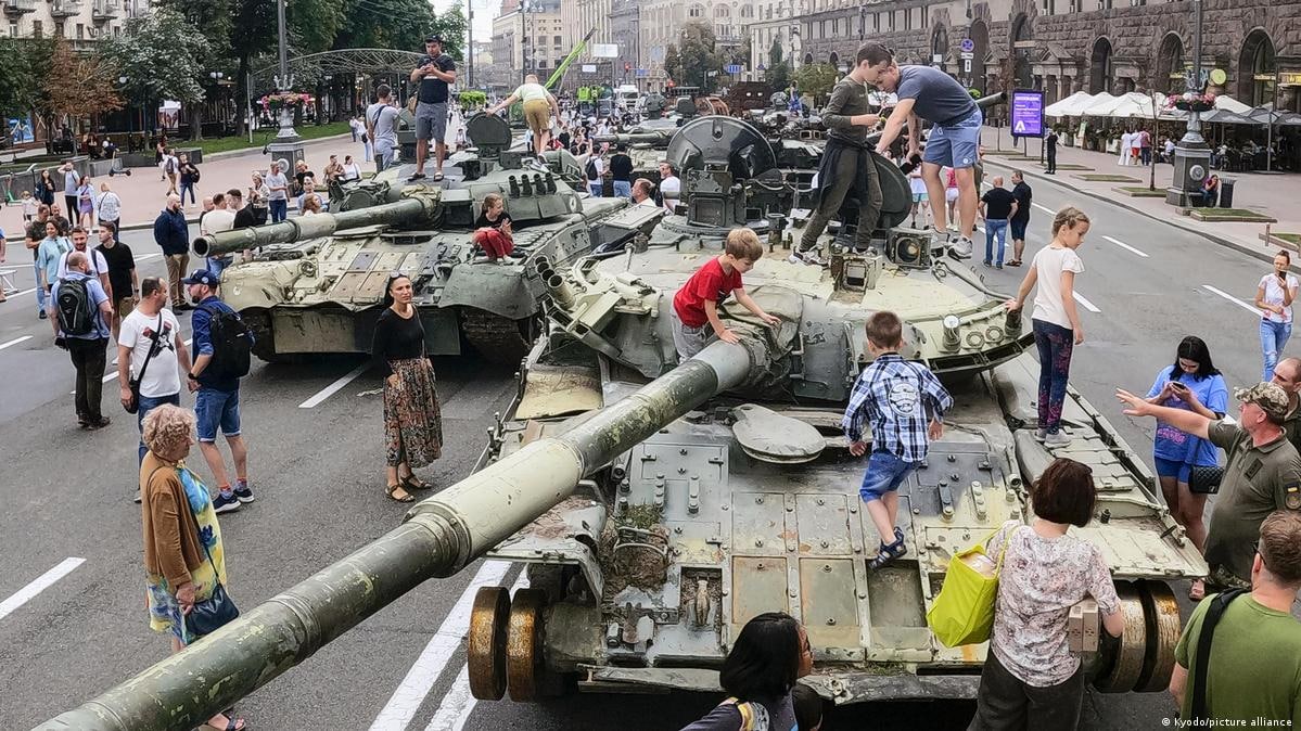 Российская армия стала главным поставщиком тяжёлого вооружения для ВСУ