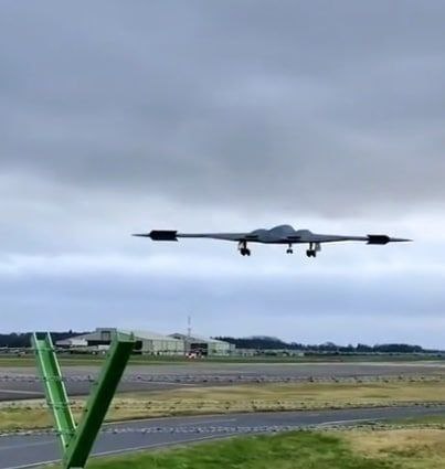 В Польшу впервые в истории прибыл американский бомбардировщик B-2