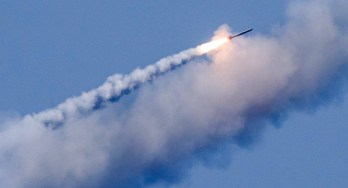 Найближчим часом загроза ракетних ударів по Україні зберігатиметься, вважає військовий експерт Олег Жданов