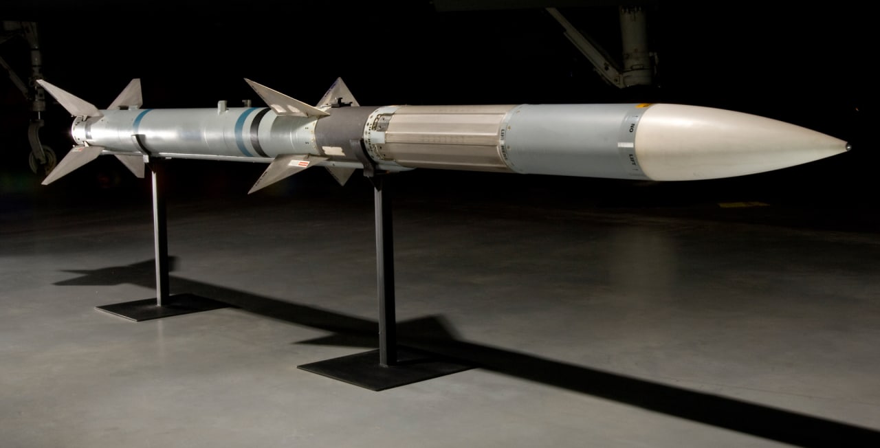 Британия передаст Украине ракеты средней дальности AMRAAM для американских зенитных ракетных комплексов NASAMS, - Euronews