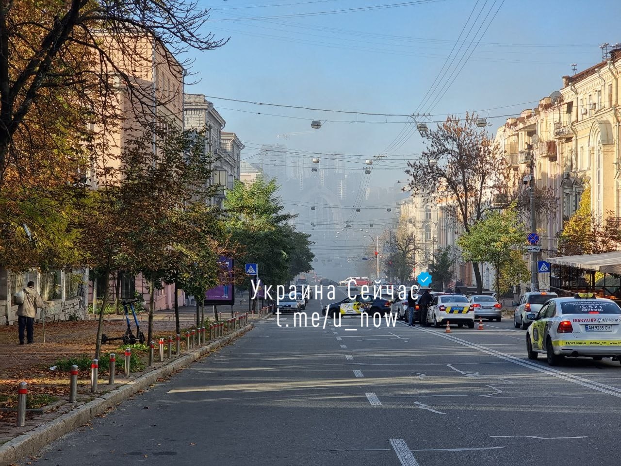 Киевский жд вокзал затянут дымом