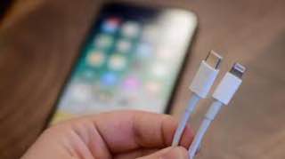 Apple планирует перевести iPhone на