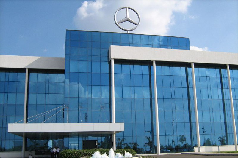Mercedes-Benz уходит из России и