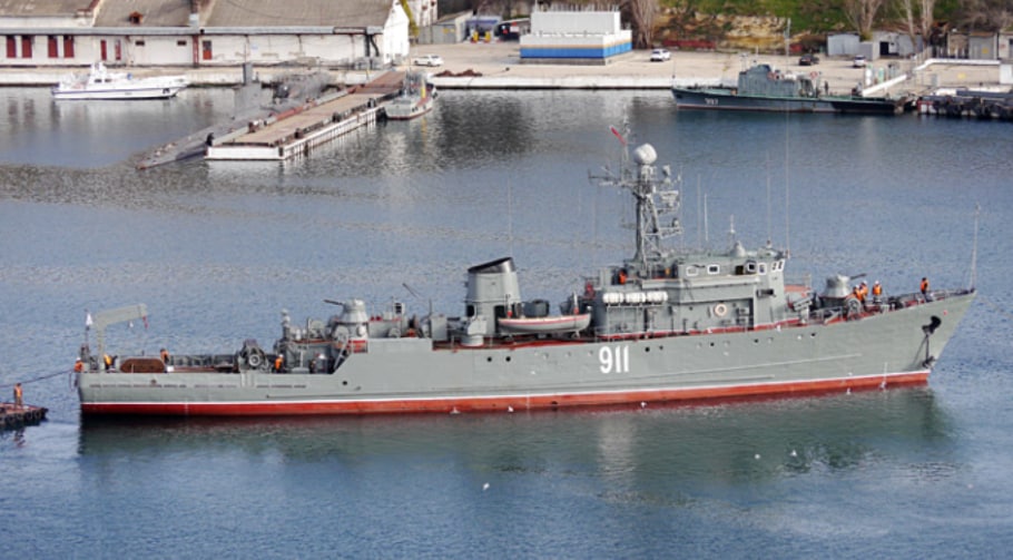 В Минобороны России заявили, что на основании анализа навигационных модулей морских беспилотников, атаковавших корабли Черноморского флота 29 октября, предполагают запуск этих беспилотников с борта гр