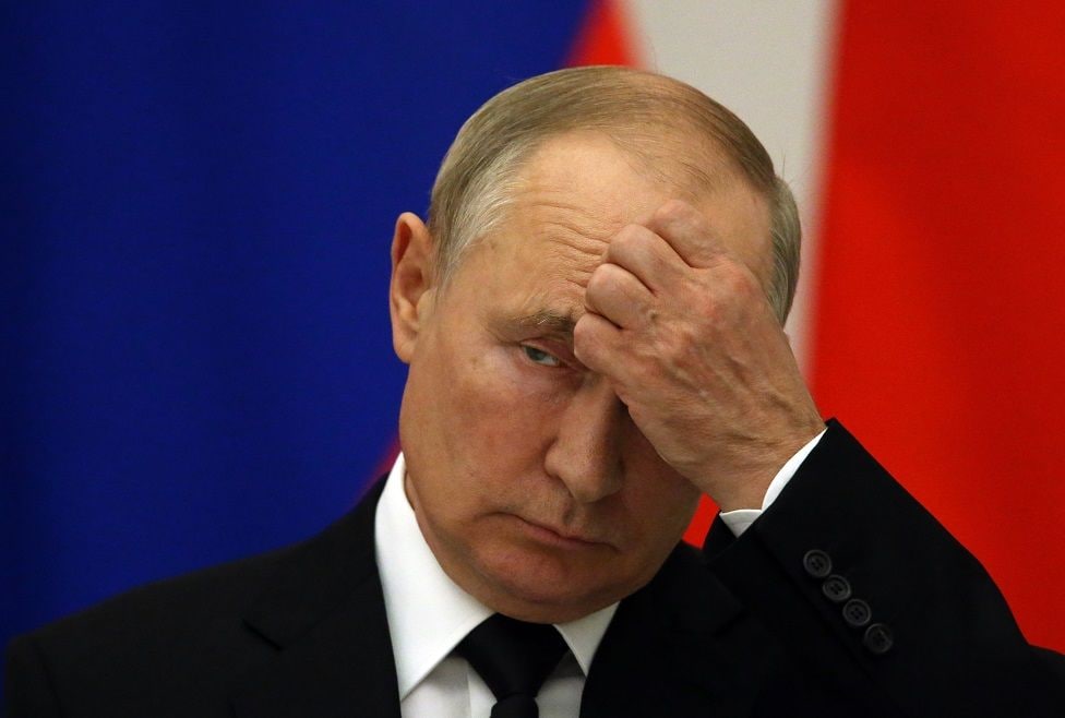 Путин заявил, что не будет выкладывать на стол свою позицию на переговорах с Украиной