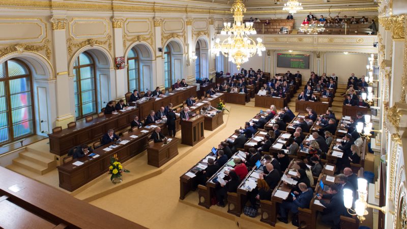 🇨🇿 Парламент Чехії ухвалив 60% податку на надприбуток для енергетичних компаній і банків