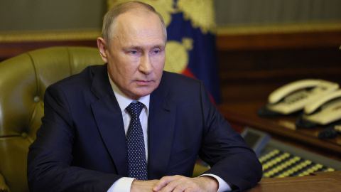 Путин хочет лишать гражданства «за фейки» об армии РФ