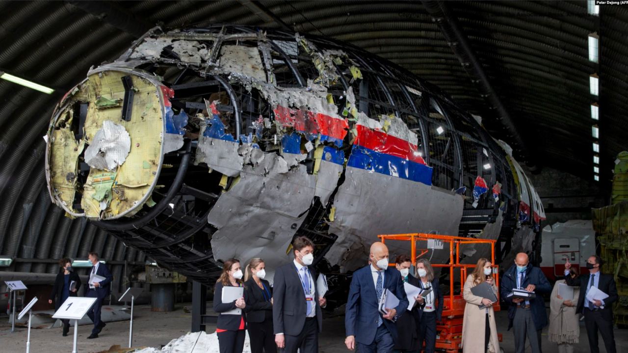 ⚡️Гаагский суд постановил, что самолет MH17 был сбит ЗРК «Бук» ракетой, запущенной со стороны Первомайского - неподконтрольная Украине территория