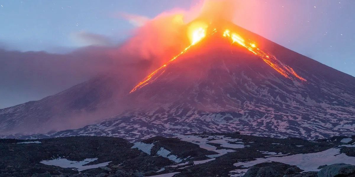 На Камчатке началось извержение Ключевского вулкана 🌋