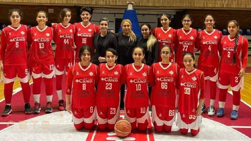 Иранские баскетболистки в знак солидарности с протестующими сняли хиджабы