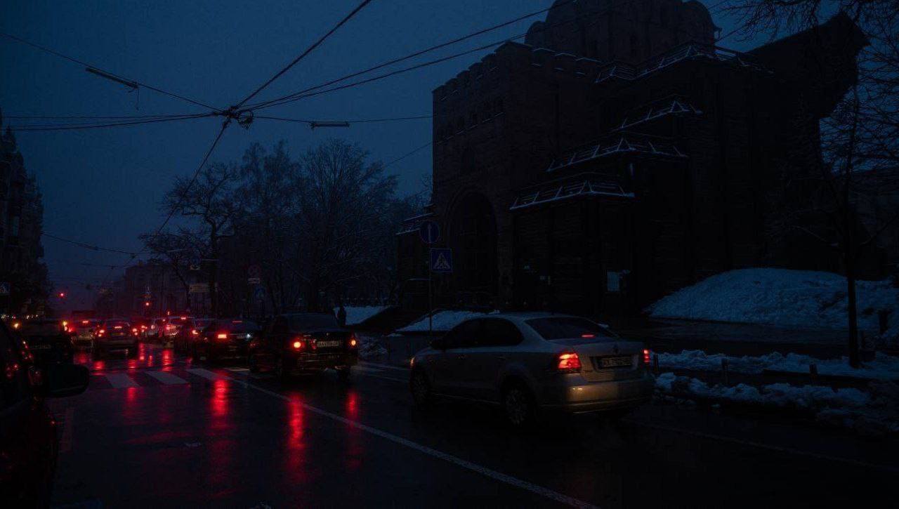 ⚡️Так выглядит вечерний Киев без электричества