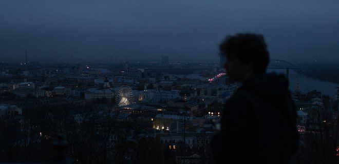 В Украине участились случаи домашнего насилия на фоне выключений света, а в Киевской области снизилась преступность
