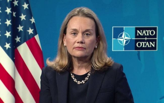 Вопрос переговоров с Россией - в руках Владимира Зеленского, - постпред США в НАТО Джулианна Смит на онлайн-брифинге
