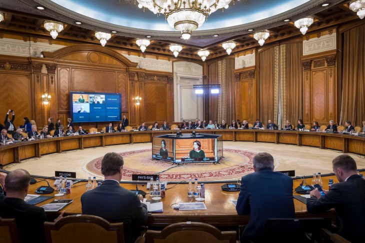 🔌 Дмитро Кулеба обговорив з главами МЗС G7 відновлення енергетичної інфраструктури України 