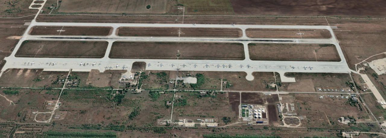Вот так выглядел аэродром «Энгельс» на карте Google Earth до хлопков