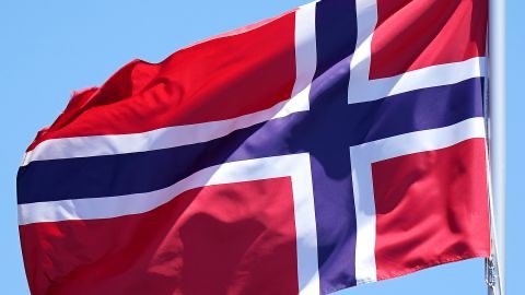 Норвегия присоединилась к «потолку цен» на российскую нефть на уровне $60 за баррель в соответствии с решением ЕС и стран G7 – министерство иностранных дел Норвегии