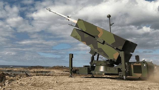 ⚡️США передали Украине две дополнительные батареи ЗРК «NASAMS» и зенитные ракеты для них