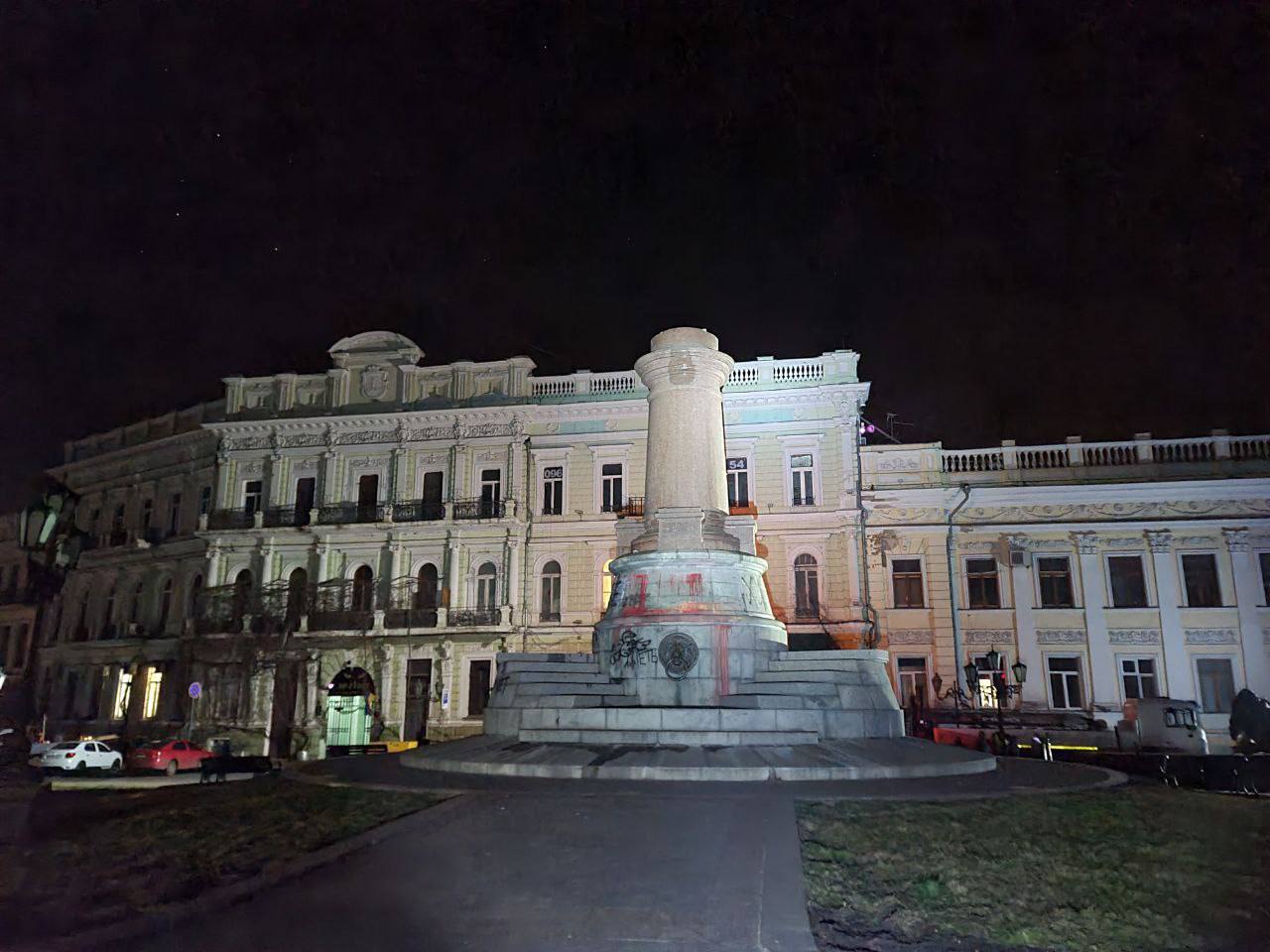 Памятник Екатерине II в Одессе окончательно демонтировали 