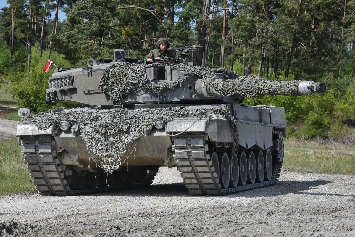 Финляндия готова передать Украине танки