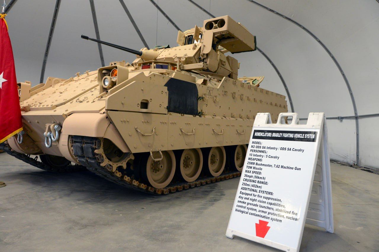 Украина получит БМП Bradley модернизации M2A2 ODS с улучшенной системой управления на поле боя и связи, - The WarZone со ссылкой на Пентагон