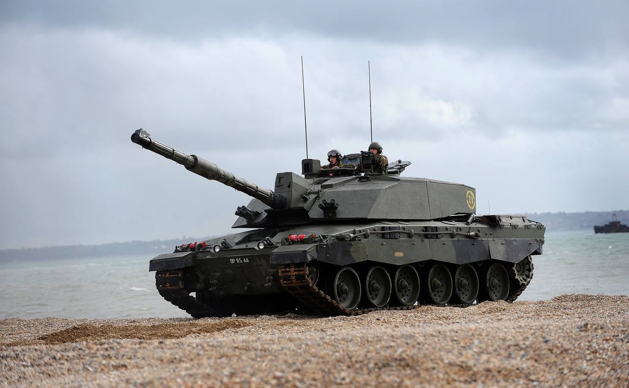 ⚡️Великобритания рассматривает возможность поставки Украине танков Challenger 2 для борьбы с российскими войсками, — Sky News 