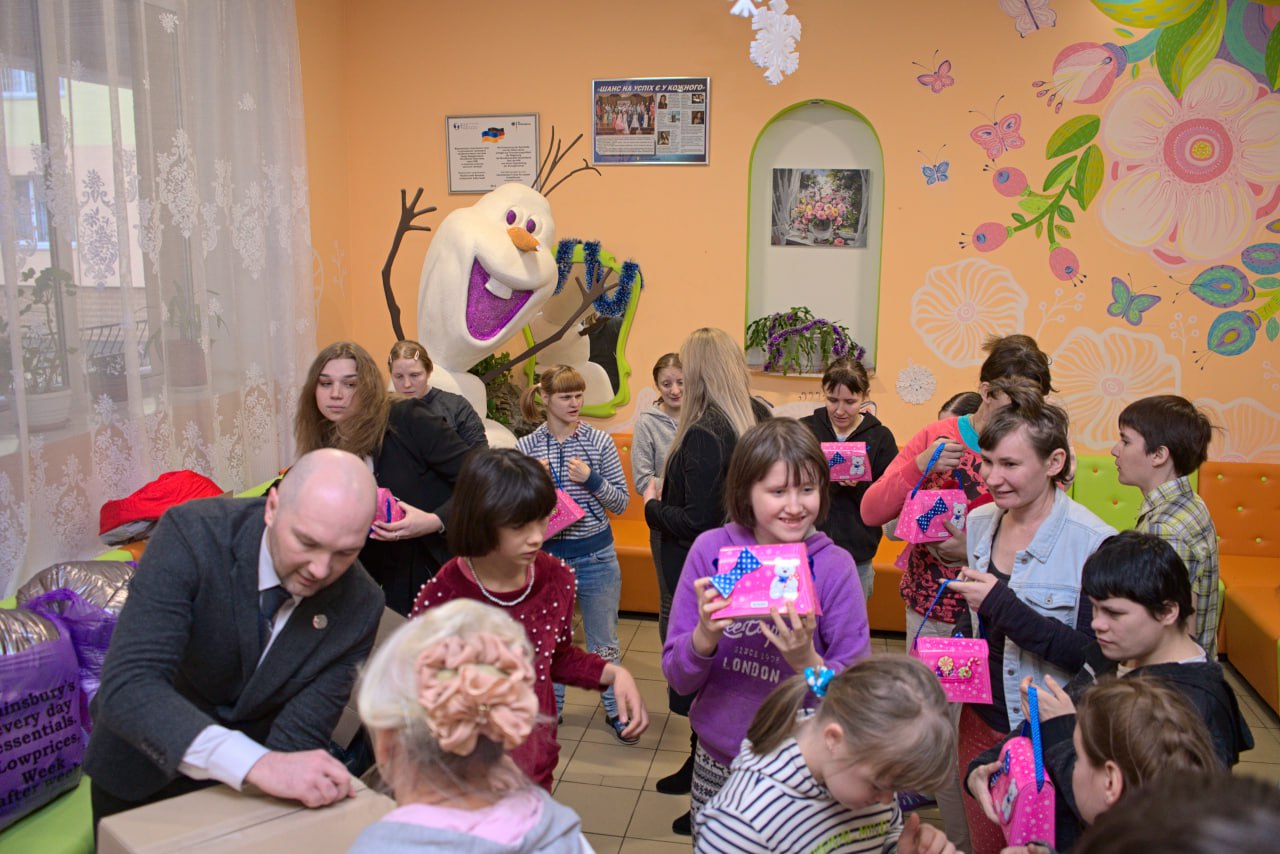 Компанія Double Case Consulting провела благодійні заходи в містах Київ, Львів, Одеса