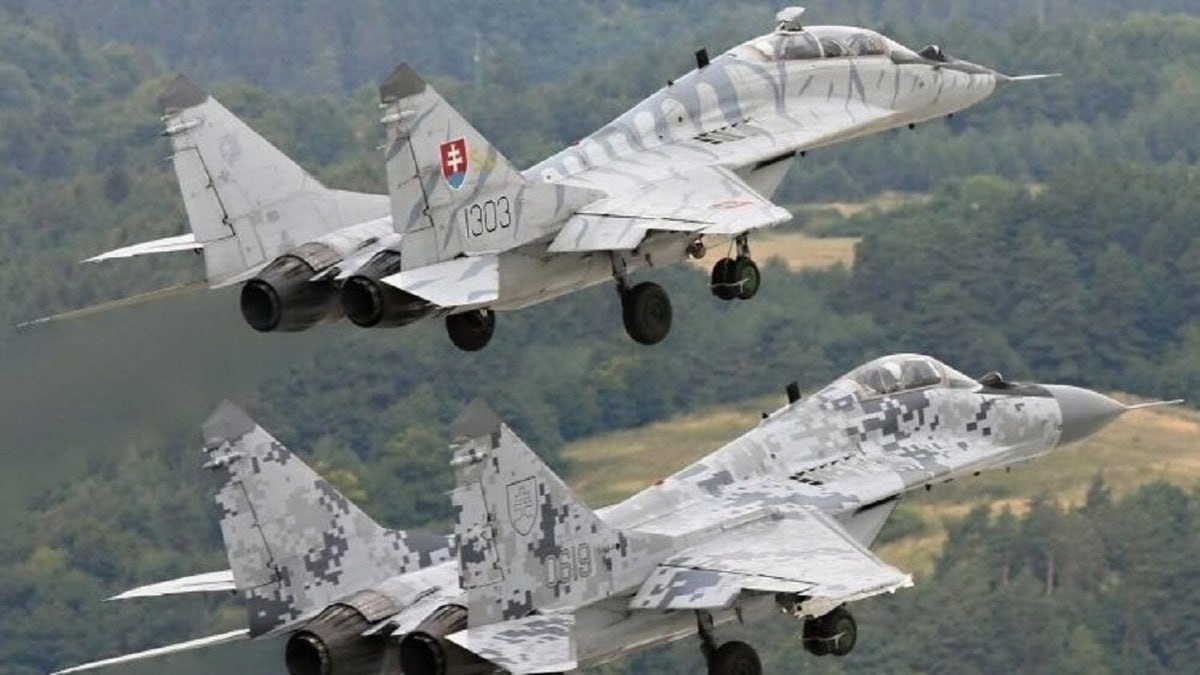 Словакия готова обсудить передачу Украине своих МиГ-29 — министр обороны страны Ярослав Надь